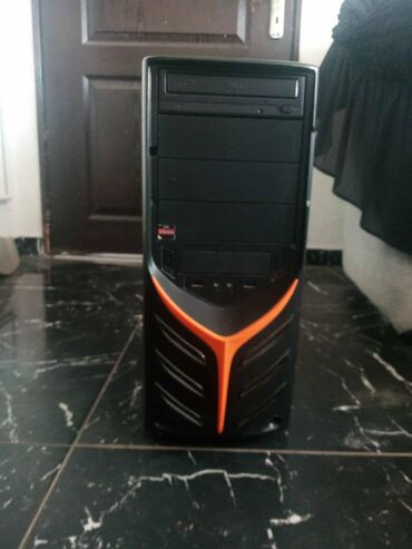 Desktop računari i radne stanice: Gejmer A 10 Quad Core PERFEKTAN--Odlicna moderna Gejming masina novije — 1