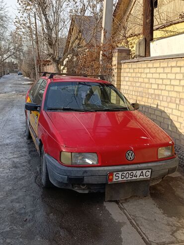 годьф 3: Volkswagen Passat: 1993 г., 1.8 л, Механика, Бензин, Седан