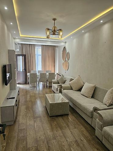Ev və bağ: Yeni, Azərbaycan — 1