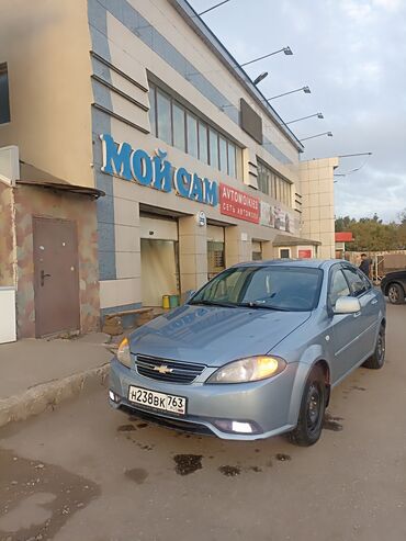 здаю авто под выкуп: Chevrolet : 2013 г., 1.5 л, Механика, Бензин, Седан