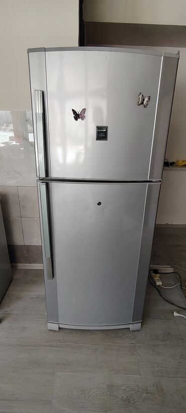 soyuducu satıram: Б/у 2 двери Sharp Холодильник Продажа, цвет - Бежевый, Встраиваемый