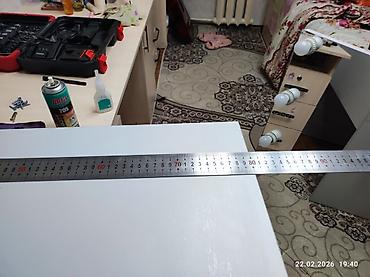 Маникюрные столы: Стол для визажиста замком Новый обсалютно можно с верху зеркала — 3