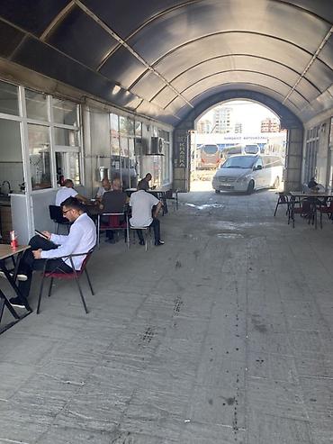 döner yeri: Hazır biznes . Hal hazırda fəaliyyət göstərən dönər və çay evi. Adres — 2