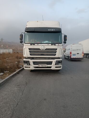 авто для охоты: Тягач, Shacman, Без прицепа