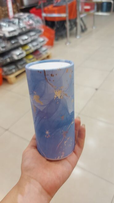 Avtomobil üçün aromatizator: Avtomobil üçün aromatizator, Gül, Asılan
