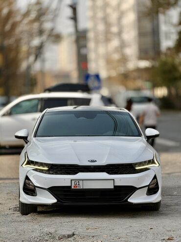срочно продаю в связи с переездом: Kia K5: 2020 г., 2 л, Автомат, Газ, Седан