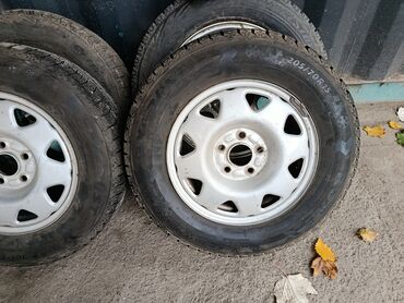 Колеса в сборе 205 / 70 / R 15, Зима, Комплект, Легковые, Железные, отверстий - 5