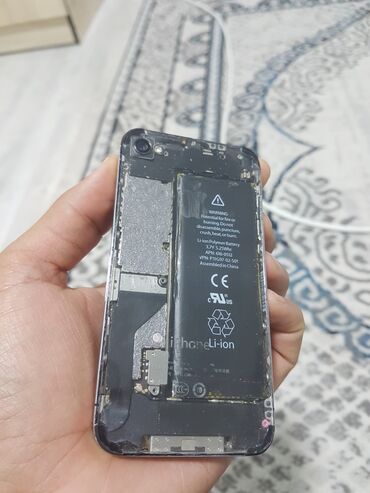 шаейный машинка: IPhone 4, Б/у, Черный, Зарядное устройство