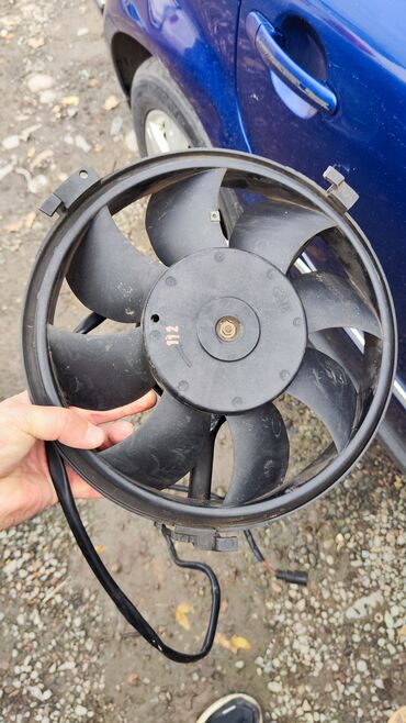 аксессуары для серверных шкафов блоки вентиляторов: Вентилятор