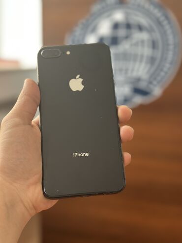 iphone 3: IPhone 8 Plus, 256 GB, Space Gray, Barmaq izi