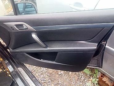 nalepnice za pragove auta: TAPACIR VRATA ZA PEUGEOT 407 | Originalni polovni delovi za Peugeot — 2
