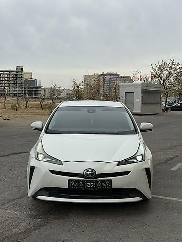 Toyota: Toyota Prius: 2020 г., 1.8 л, Вариатор, Гибрид, Хэтчбэк — 2