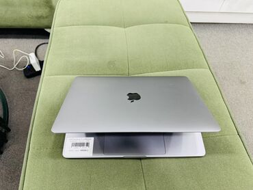 Ноутбуки: Ультрабук, Apple, 8 ГБ ОЗУ, Apple M1, 13.3 ", Б/у, Для несложных задач, память SSD