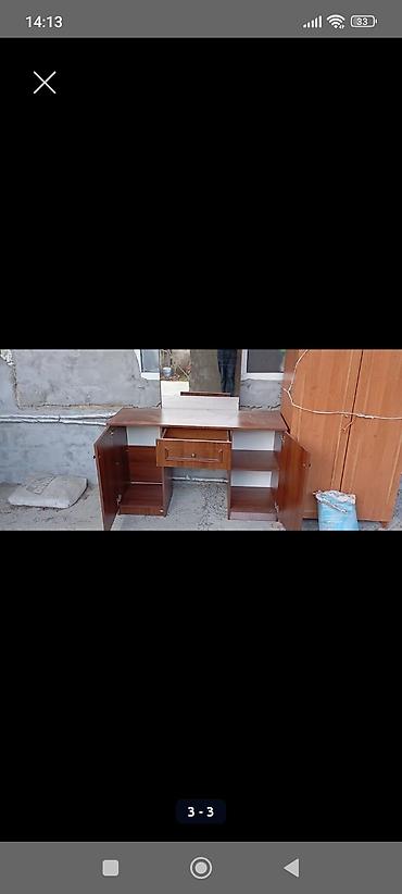Komodlar: Mebel: Ayna ilə kosmetik stol (toaletka) - Material: ağac teksturlu — 1