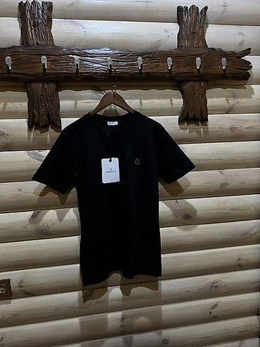 Футболки: Футболки брендов премиум-класса, классический крой, короткий рукав — 19