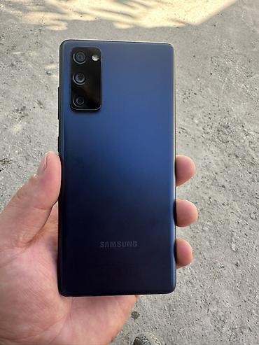 Смартфон Samsung (серия Galaxy, S 20FE duos
состояние отличное