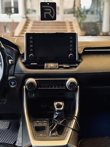 Toyota: Toyota RAV4: 2019 г., 2.5 л, Вариатор, Гибрид, Кроссовер — 10