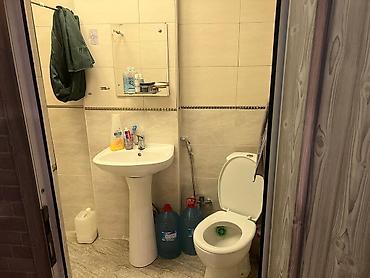 baki ev: Satılır: 2 otaqlı mənzil, mətbəx-studiya ev 2 mərtəbə qaz su işiq — 7