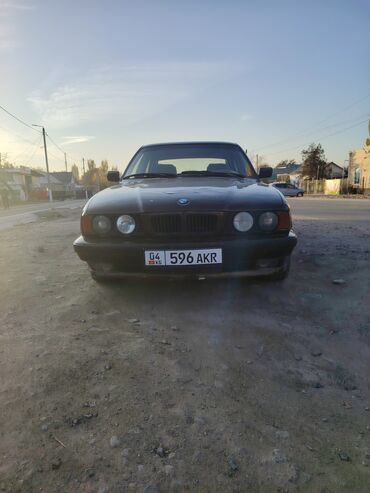 аккумулятор бишкек дордой цена: BMW 520: 1995 г., Механика, Бензин