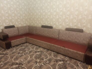 Угловые диваны: Угловой диван 
на заказ
От 30-70.000 токмок 
Любой дизайн. Размер — 9