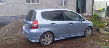 Honda: Honda Jazz: 2002 г., 1.4 л, Механика, Бензин