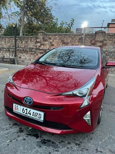 Toyota: Toyota Prius: 2018 г., 1.8 л, Робот, Бензин, Хэтчбэк