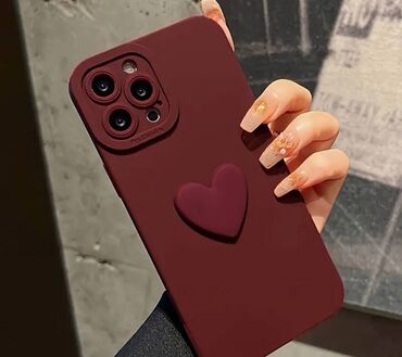чехол для макбук: Стильный чехол для IPhone 14 Pro с объемным сердцем - Материал