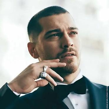 ağ kostyum: Kişilər üçün klassik smokin dəsti - Üslub: Zərif, klassik “black-tie” — 1
