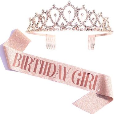 коробки для цветов: Корона и лента на день рождение. Birthday Girl, Birthday Queen