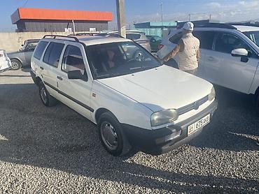 bud e9: Volkswagen Golf Variant: 1993 г., 1.8 л, Механика, Бензин, Универсал — 2