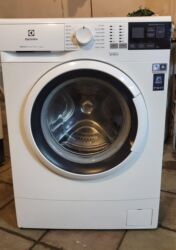 стиральная машина купить в баку: Electuralux 6 kq ideal vəziyyətdə 170 azn. Unv Binə qəsəbəsi. Ramilə