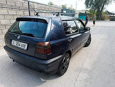 немка е303: Volkswagen Golf: 1993 г., Механика, Бензин, Хэтчбэк — 4