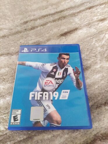 игровая консоль бишкек: (СРОЧНО) Продам FIFA 19 за 1000 сом обмен не интересует, могу