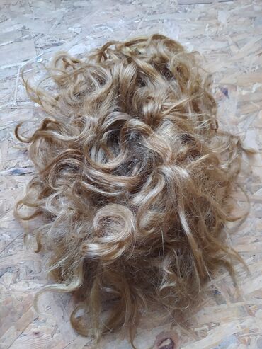 Perike i klipse: Prodajem periku prirodna kosasvetlo - braon bojadugačkatežina na lalafo.rs — 4 Perike i klipse: Prodajem periku prirodna kosasvetlo - braon bojadugačkatežina — 4