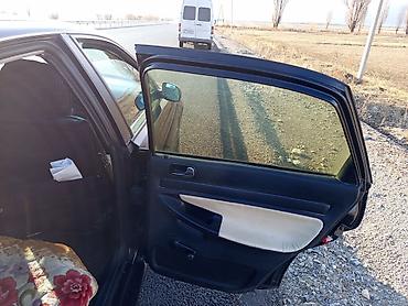 Другие детали салона: Audi — салон и оснащение - Руль с фирменной эмблемой Audi — 5