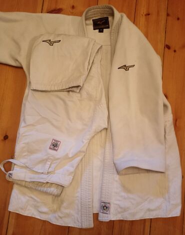 xəzər lənkəran forması: Original mizuno judo forması judogi 175 razmer cox az işlənilib