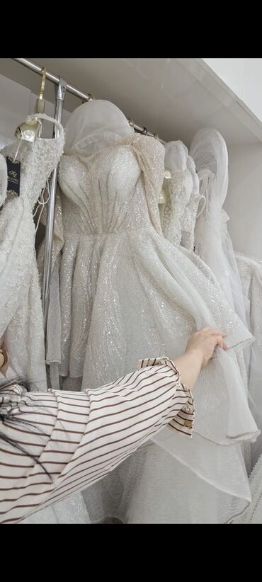 Toy paltarları: Hazır biznes Məhsul: Gəlinlik və kolleksiyası Elanı Diqətlə oxuyun — 10