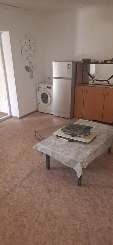 studio apartment: Сдаётся небольшая студия с базовой мебелью и техникой. Планировка и — 3