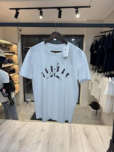 Футболки: Мужская футболка, M, Nike, Новый, цвет - Белый, Самовывоз — 1