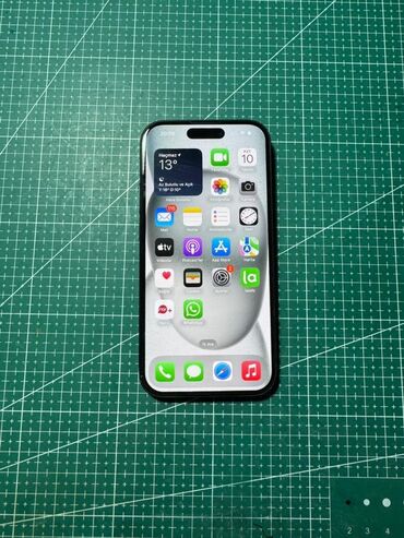 Apple iPhone: IPhone 15, 128 GB, Qara, Face ID — 2