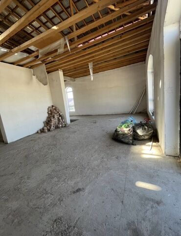 Продажа домов: Дом, 350 м², 8 комнат, Собственник at lalafo.kg — 10 Продажа домов: Дом, 350 м², 8 комнат, Собственник — 10