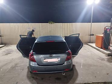 Kia: Kia Ceed hatchback - Kuzov: 5 qapılı hatchback, mavi-boz rəng - — 3