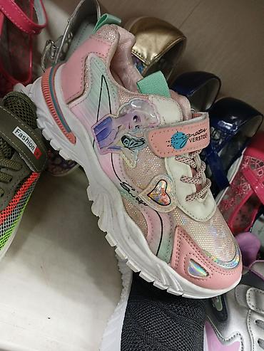 nike react: Девочковый кроссовки размери только 33 34 35 36 37 38 остались 600сом — 2