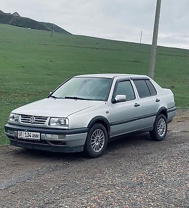 s4 2 2: Volkswagen Vento: 1996 г., 1.8 л, Механика, Бензин, Седан — 1