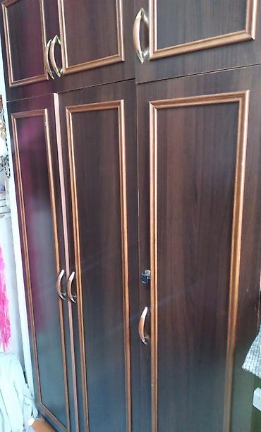 Dolablar: Işlenmiş dolab satılır hundurluyu 2metre yeni uzunluqu 1metir 9saantı — 2