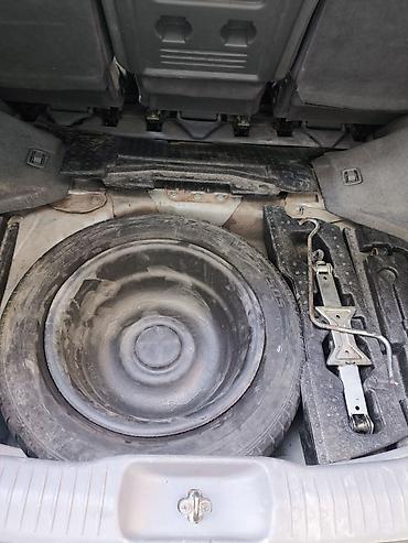 bruce 2r: Nissan Almera Tino: 2004 г., Минивэн — 6