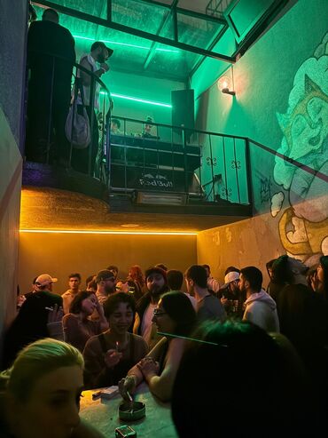 виза в бельгию: 🇦🇿 Bakının Mərkəzində Premium 2 Mərtəbəli Bar Bakının mərkəzində