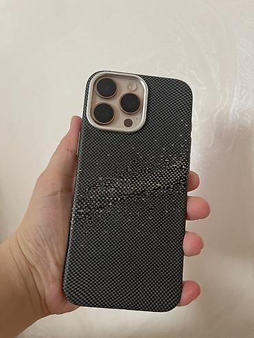 ayfon 14 puro: IPhone 16 Pro Max, Qızılı, Barmaq izi, Simsiz şarj, Face ID — 7
