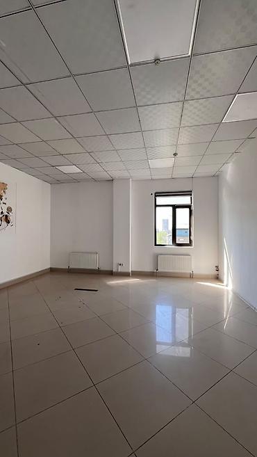 Аренда офисов: Сдаю Часть офиса: IT-компания, Авиакасса, Нотариус, 120 м², В торговом центре, С ремонтом, Первая линия, С высокими потолками, С отдельным санузлом — 12