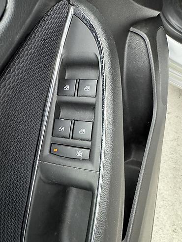 шеврале крус: Chevrolet Cruze: 2019 г., Автомат, Бензин, Хэтчбэк — 9